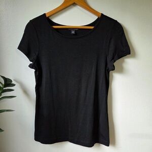 EUC BANANA REPUBLIC BLACK SILK BLEND TEE SIZE M
